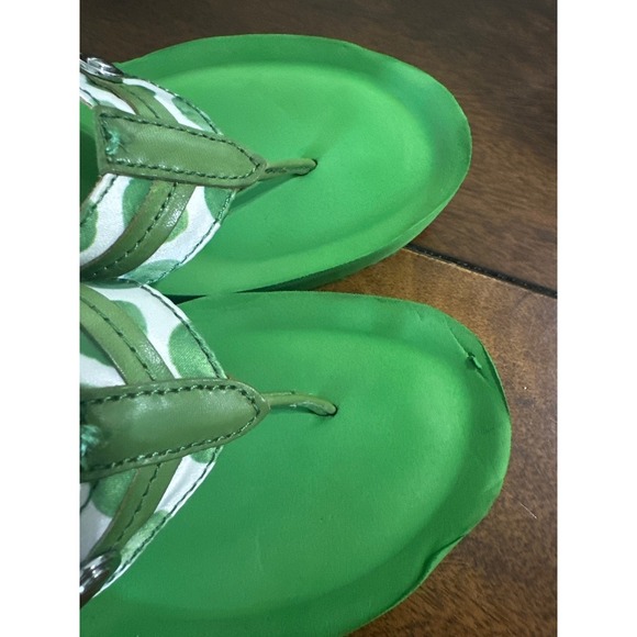 Coach Green Wedge Thong Sandals Polka Dot Accents Comfortable Summer Size 9.5 - Picture 7 of 7